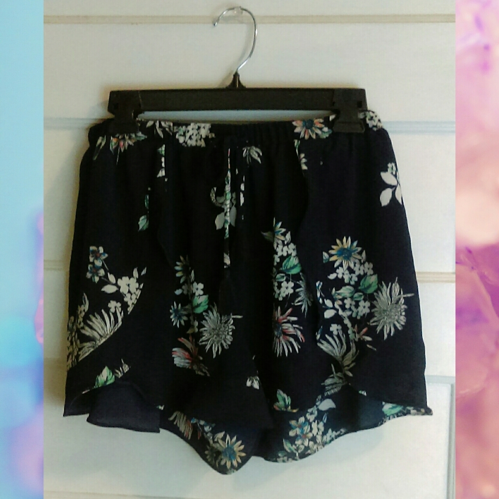 Floral Navy Shorts
